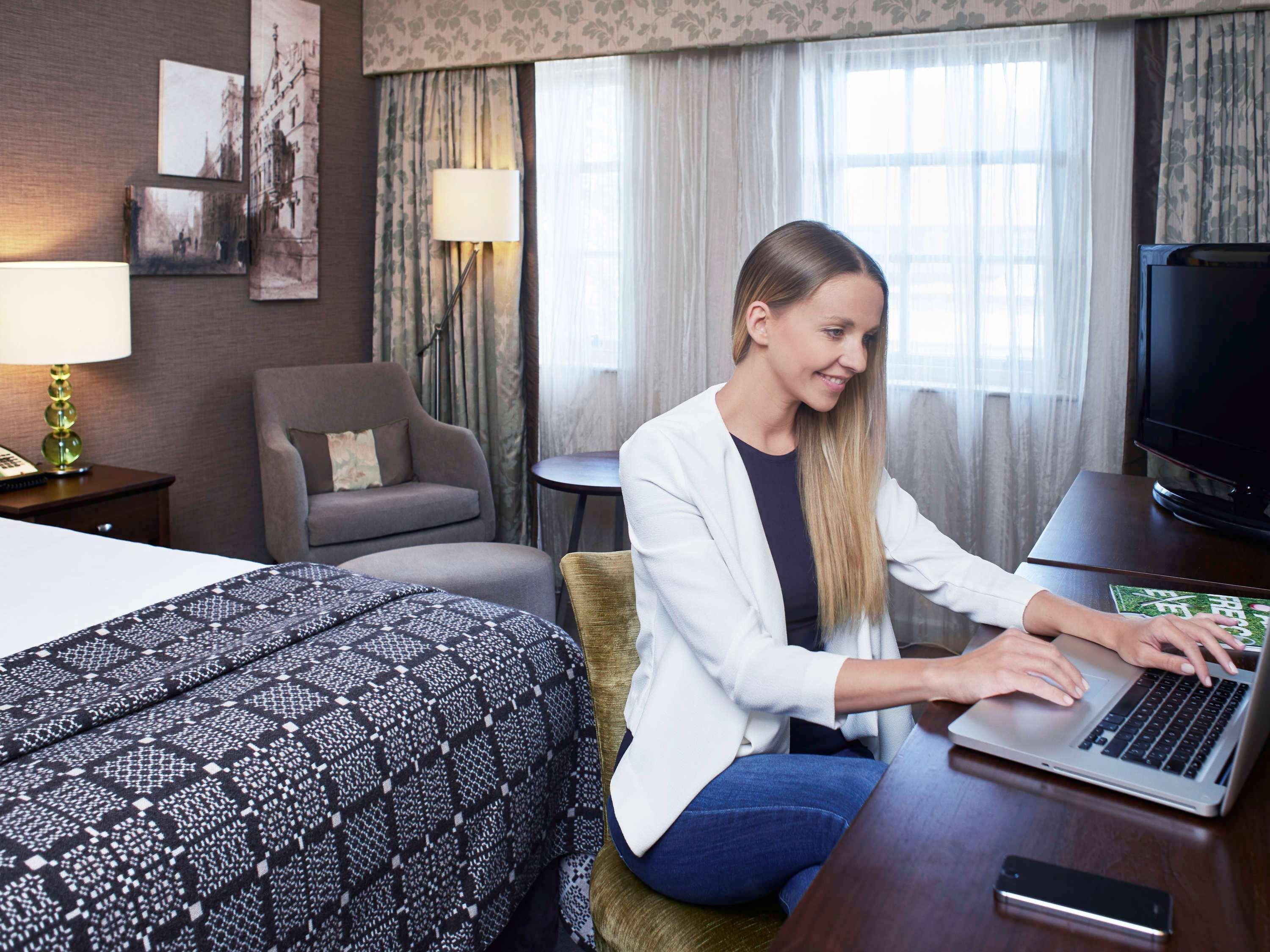 Mercure Exeter Southgate Hotel Екстериор снимка