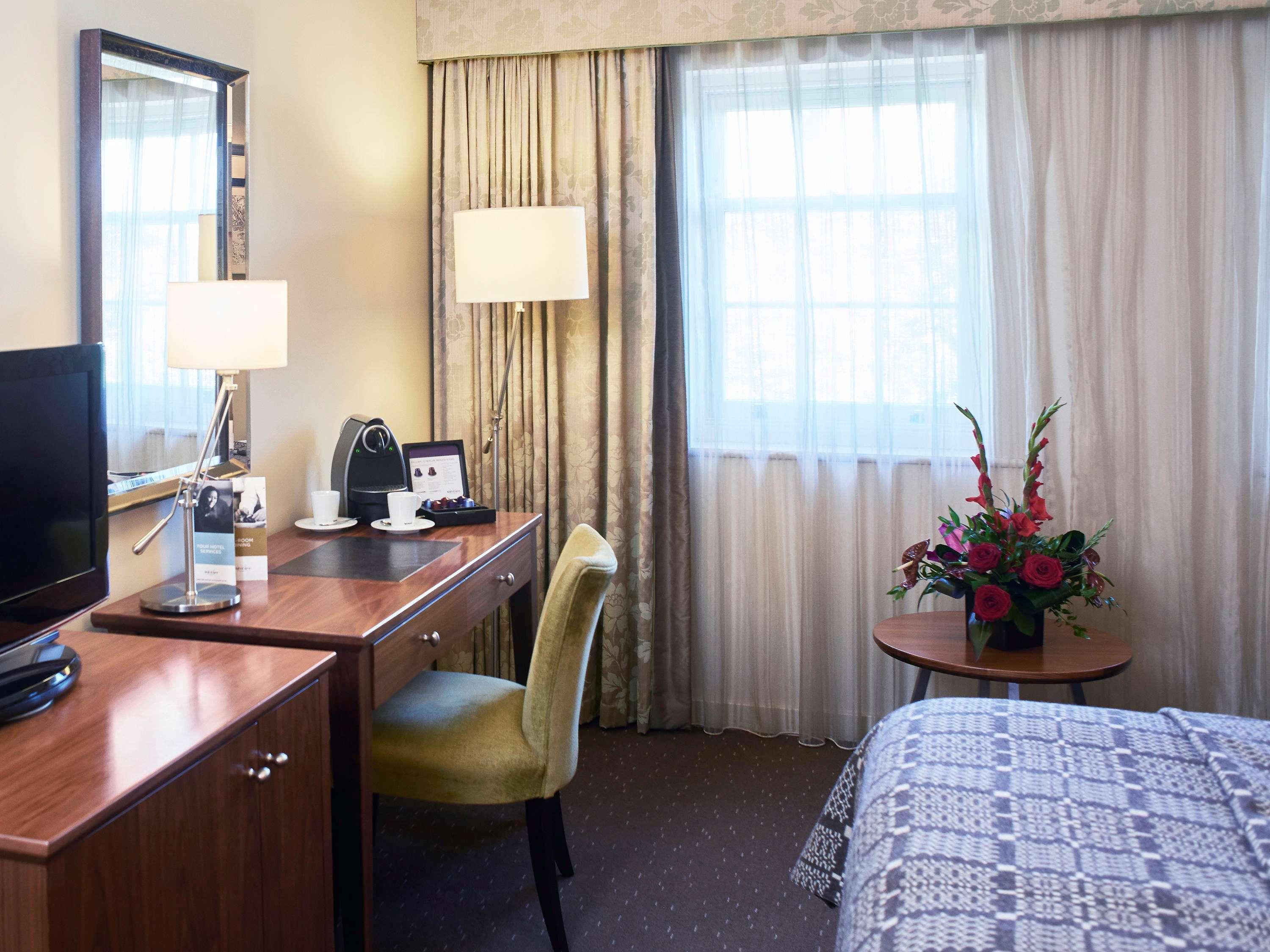 Mercure Exeter Southgate Hotel Екстериор снимка